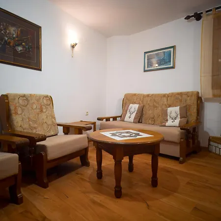 Apartment Vintage House On Sava Temple Street
